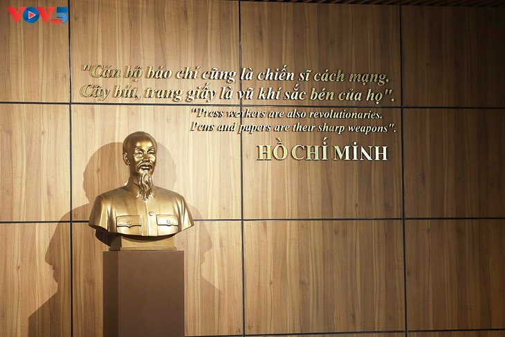 Perjalanan Seratus Tahun Pers Vietnam: Kenangan yang Hidup-Hidup di Museum Pers Vietnam - ảnh 2