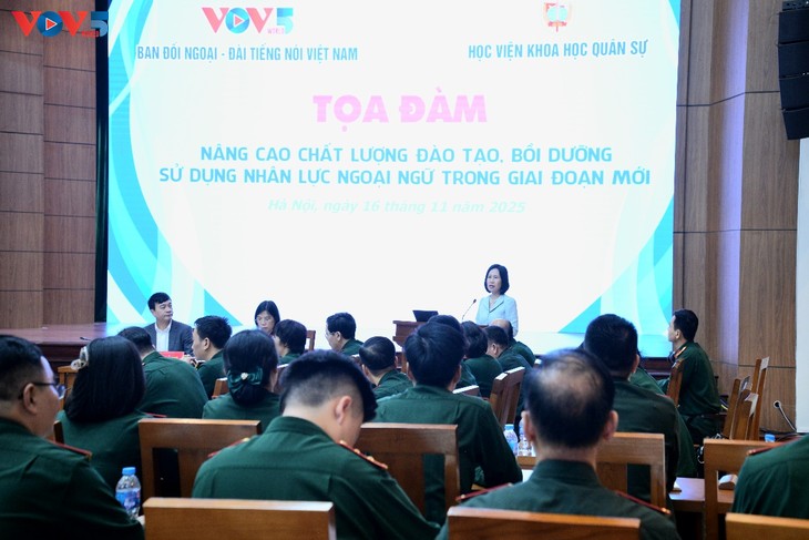 “新时期提升外语人力资源培养质量及利用率”座谈会 - ảnh 1