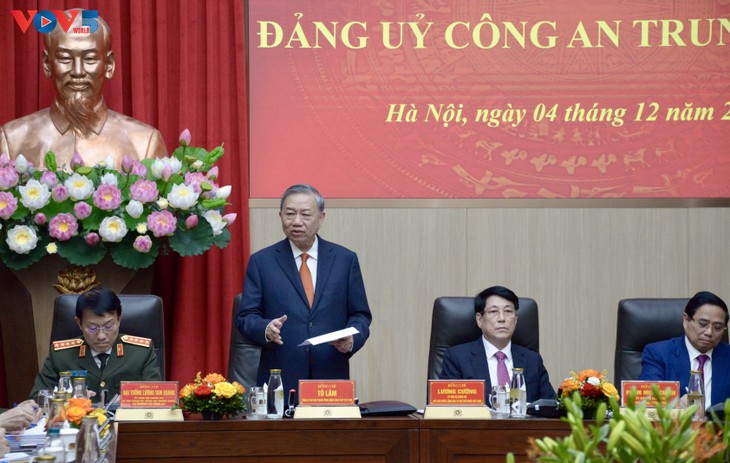 苏林：集中精力建设革命、正规、精锐、现代的人民公安力量 - ảnh 1