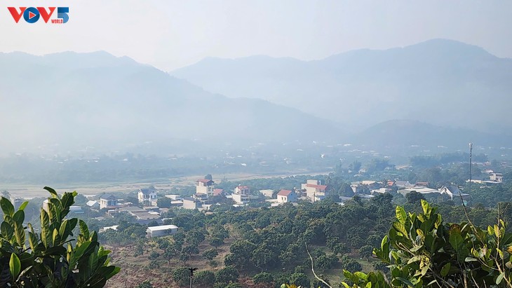 山区和少数民族地区同胞对党充满信心 - ảnh 1