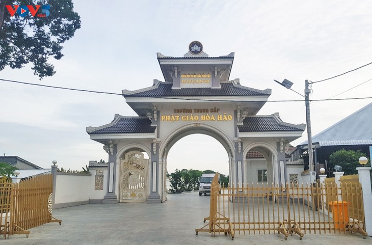 和好佛教中等专业学校 – 和好佛教传播和教理员培训的摇篮 - ảnh 1