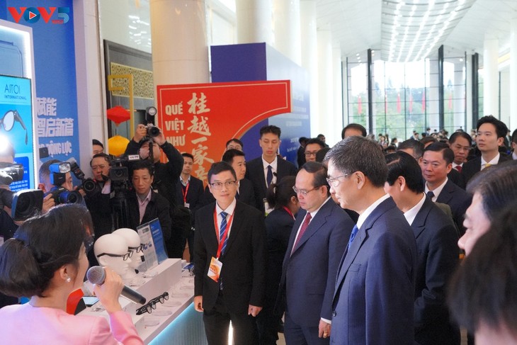 推动越中两国地方合作走深走实 - ảnh 1