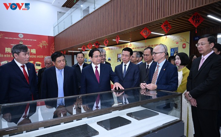 范明政视察越南社会科学院 - ảnh 1