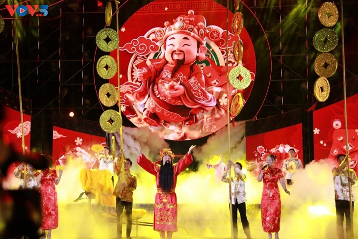 胡志明市2026年元宵节晚会精彩纷呈 - ảnh 1