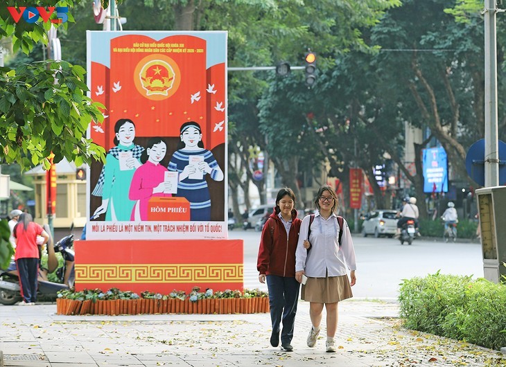 全国各地兴高采烈迎来国家重大节日 - ảnh 2