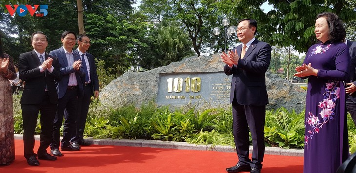 The capital city celebrates 1010th anniversary of Thang Long-Hanoi  - ảnh 1