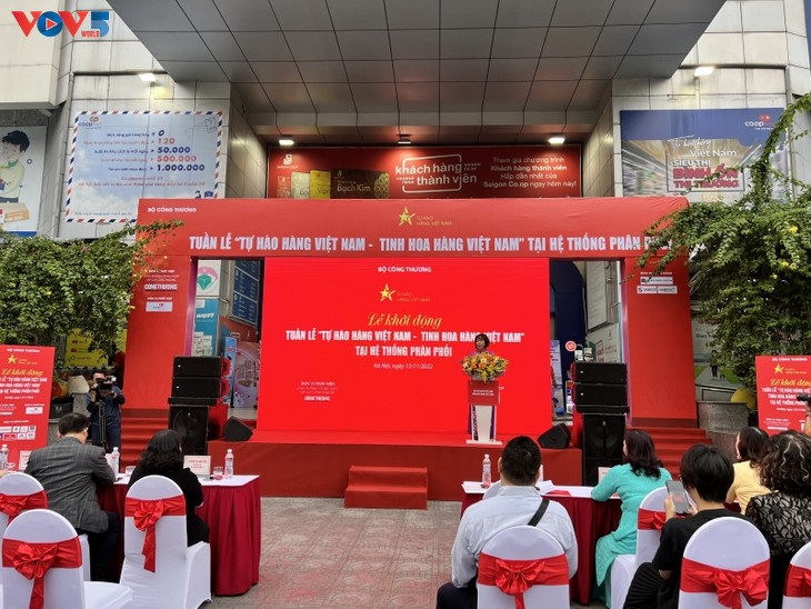 “Proud of Vietnamese goods-Essence of Vietnamese goods” Week launched nationwide - ảnh 1