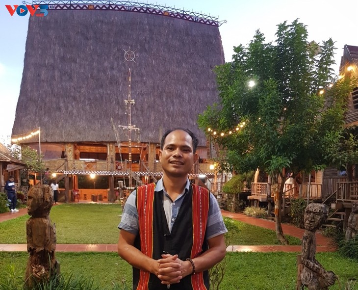 ເກີຊໍ ເປິ​ລິດ ແບບ​ຢ່າງ​ດີເດັ່ນ​ໃນ​ການ​ Startup ​ຢູ່​ຕາ​ແສງ ບ​ຽນ​ໂຮ່, ແຂວງ ຢາ​ລາຍ - ảnh 1