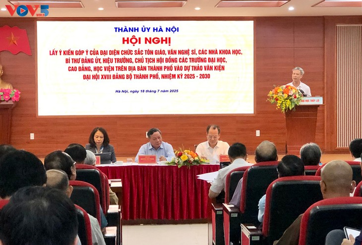 ຮ່າ​ໂນ້ຍ ຮັບ​ເອົາ​ກຳ​ຄຳ​ເຫັນ​ປະ​ກ​ອບ​ໃສ່​ຮ່າງ​ເອ​ກະ​ສານກອງ​ປະ​ຊຸມ​ໃຫຍ່​ອົງ​ຄະ​ນະ​ພັກ​ນະ​ຄອນ - ảnh 1