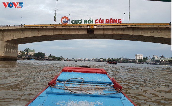   Mercado flotante de Cai Rang, principal atracción de Can Tho - ảnh 1