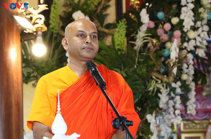 Sacred relics of Buddha return to India after pilgrimage across Vietnam - ảnh 1