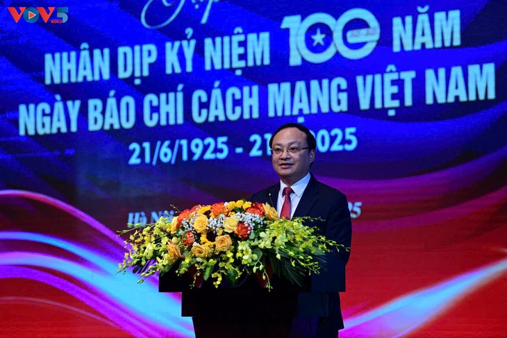 VOV celebrates 100th anniversary of Vietnamese Revolutionary Press Day - ảnh 1