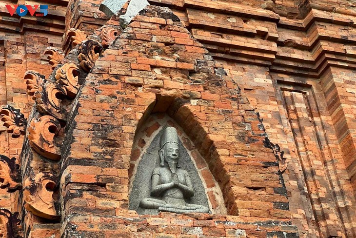 Ancient Cham towers: Living heritage in Khanh Hoa province - ảnh 3