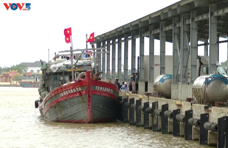 Fishermen's awareness of IUU fishing improves - ảnh 1