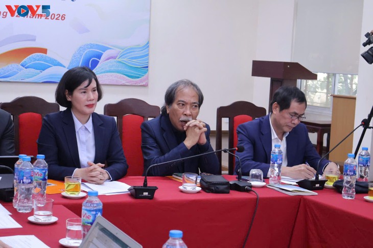 Vietnam Poetry Day: “Before the Vast Sea” - ảnh 1