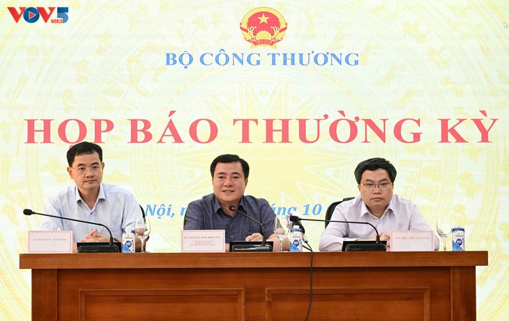 Vietnam’s trade turnover up 16% in nine months - ảnh 1