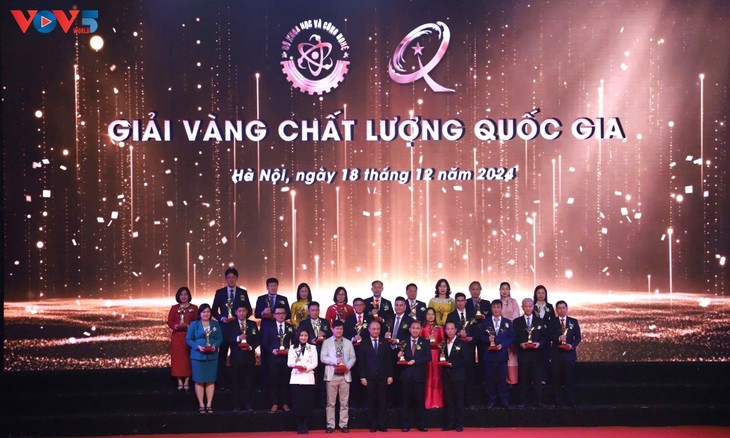 133 businesses win Vietnam National Quality Awards  - ảnh 1