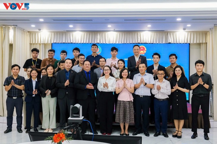 Vietnam, Singapore discuss exchange of innovation talent  - ảnh 2