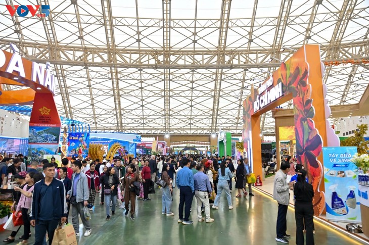 Autumn Fair 2025 closes, signed contracts valued at 190 million USD - ảnh 2