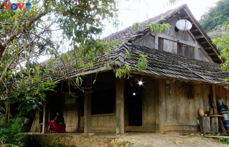 Community tourism revitalizes Mong ethnic hamlet  - ảnh 2
