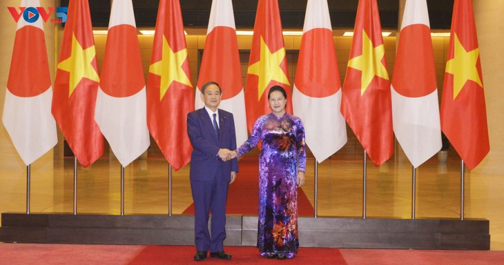 Suga Yoshihide reçu par Nguyên Thi Kim Ngân - ảnh 1