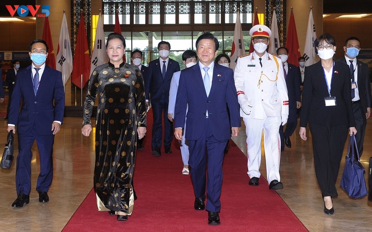 Entretien Nguyên Thi Kim Ngân-Park Byeong-seug - ảnh 1