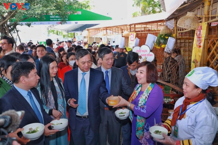 La journée du Pho 2022 célébrée à Nam Dinh - ảnh 1