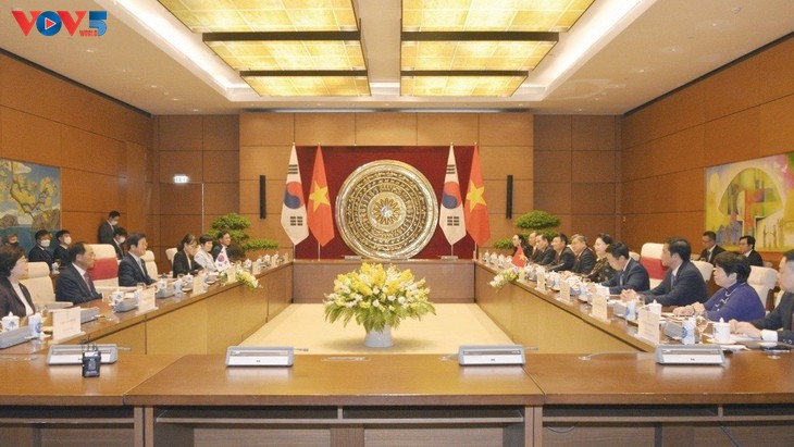 ベトナム・韓国、友好協力関係を強化 - ảnh 1