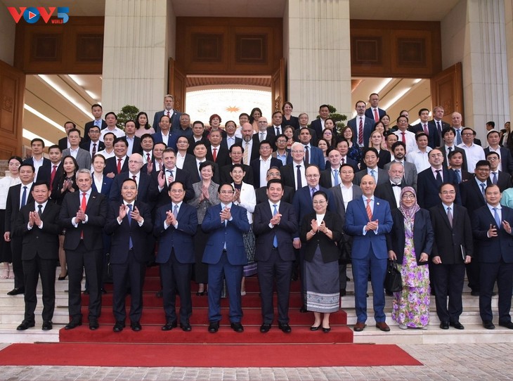 チン首相「自立した国際統合を」 - ảnh 1