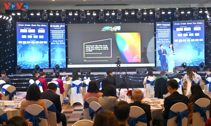 AI 財務ガバナンスと人材戦略に新たな課題 - ảnh 1