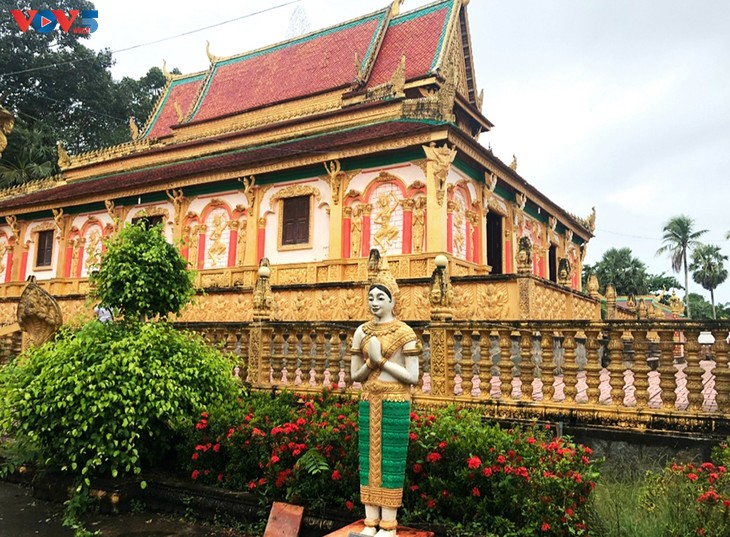 探访茶荣省朱蕾坦萨寺 - ảnh 1