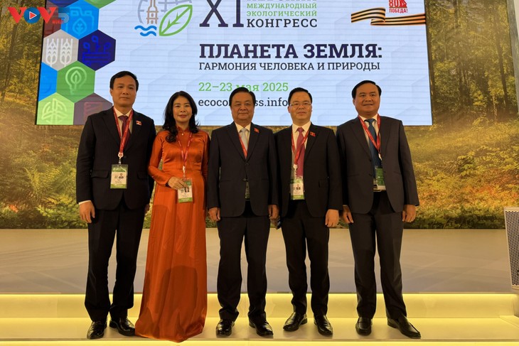 越南出席俄罗斯第11届涅夫斯基国际生态大会 - ảnh 1