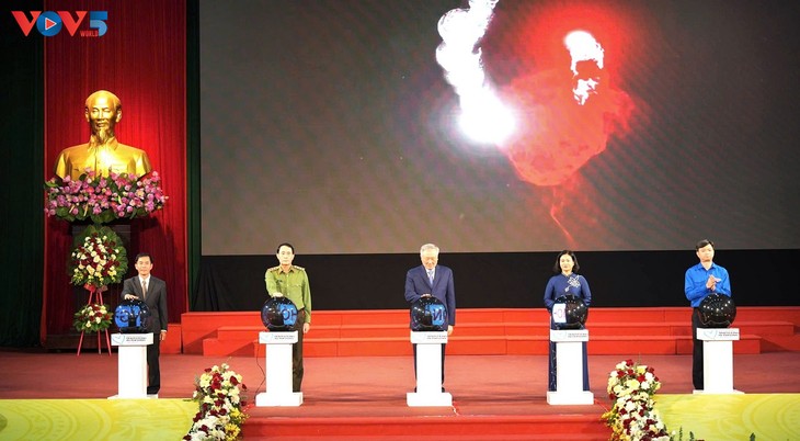 2025年打击人口贩运行动月启动仪式 - ảnh 1