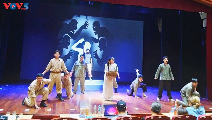 Das Musical „Cafe Banh Mi” bringt vietnamesisches Theater auf die Weltbühne - ảnh 1