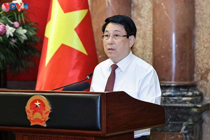 Presiden Vietnam, Luong Cuong Lakukan Pertemuan dengan Para Jurnalis Teladan - ảnh 1