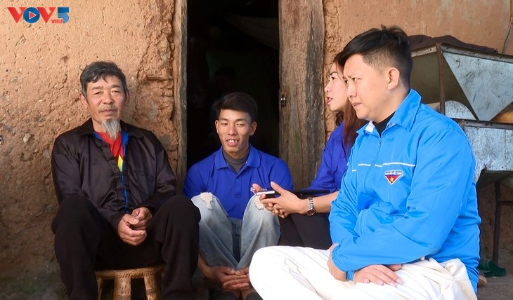 Warga Etnis-Etnis di Provinsi Lai Chau Berkiblat ke Kongres Nasional ke-14 Partai Komunis Vietnam - ảnh 1