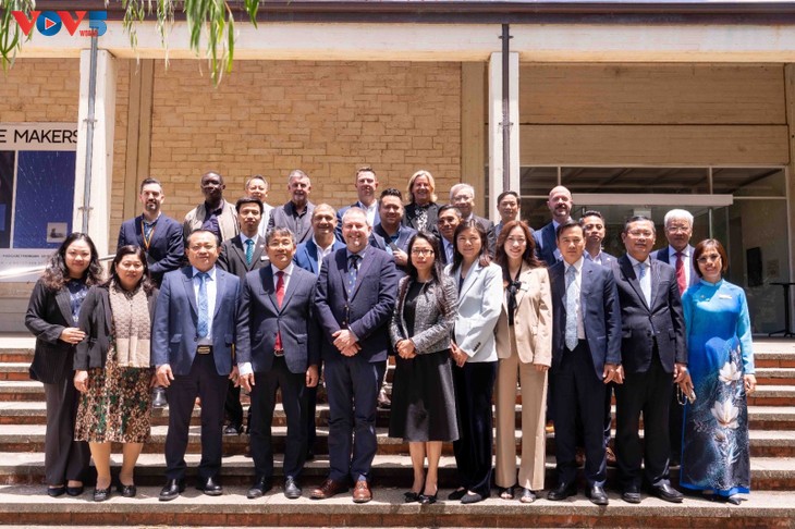 Perantau Vietnam di Australia Percaya bahwa Kongres Nasional ke-14 PKV akan Tingkatkan Daya Saing Vietnam - ảnh 2