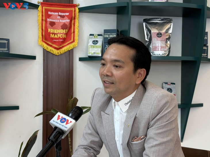 Warga Vietnam di Indonesia Menaruh Harapan pada Kongres Nasional ke-14 PKV - ảnh 1