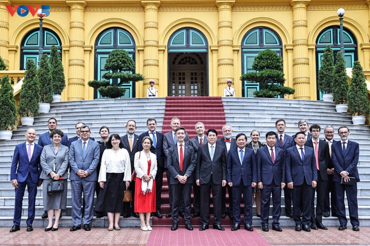 Đưa quan hệ hợp tác Việt Nam - EU phát triển lên tầm cao mới  - ảnh 1