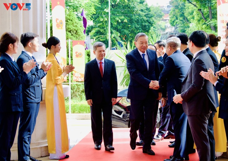 Tổng Bí thư Tô Lâm: Ngành Tòa án phải không ngừng phấn đấu để mọi phán quyết đều “thấu tình, đạt lý” - ảnh 1