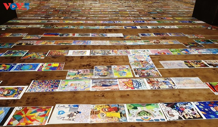 Tạo sân chơi nghệ thuật cho học sinh, hướng tới triển lãm Bảo tàng Louvre 2026 tại Hà Nội - ảnh 2