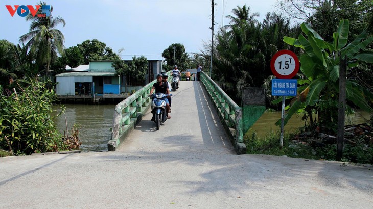 Bí thư Lý Đông: hơn 20 năm tận tụy mở lối phát triển cho phum sóc - ảnh 4