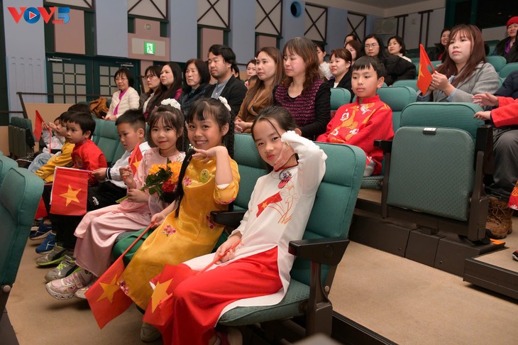 Gieo mầm tiếng Việt nơi đất khách - ảnh 4