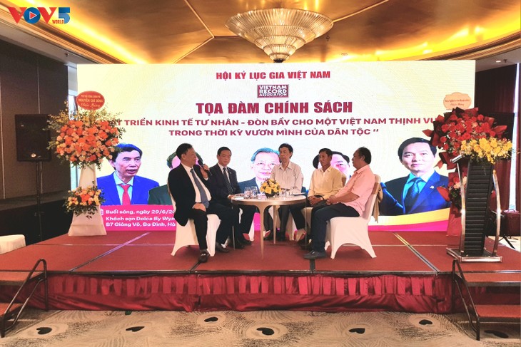 Seminar discusses private economy as lever for a prosperous Vietnam - ảnh 1