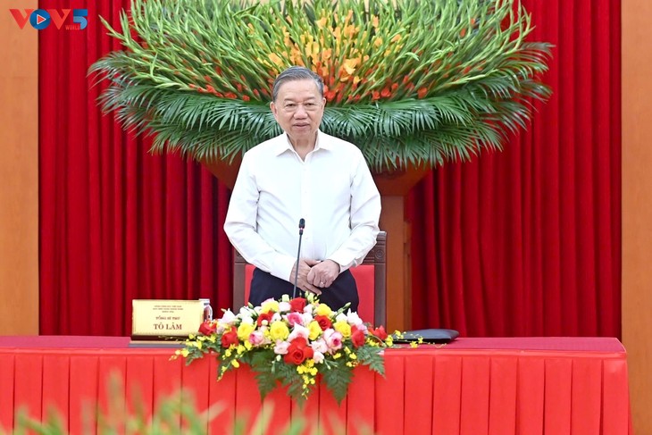 Party leader underscores trailblazing role of foreign affairs, international integration - ảnh 2