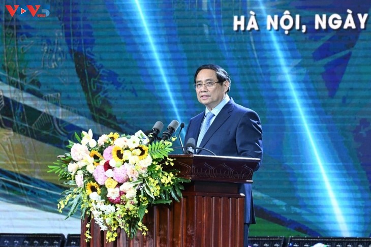 Anti-corruption press awards given to 44 individuals, teams  - ảnh 1