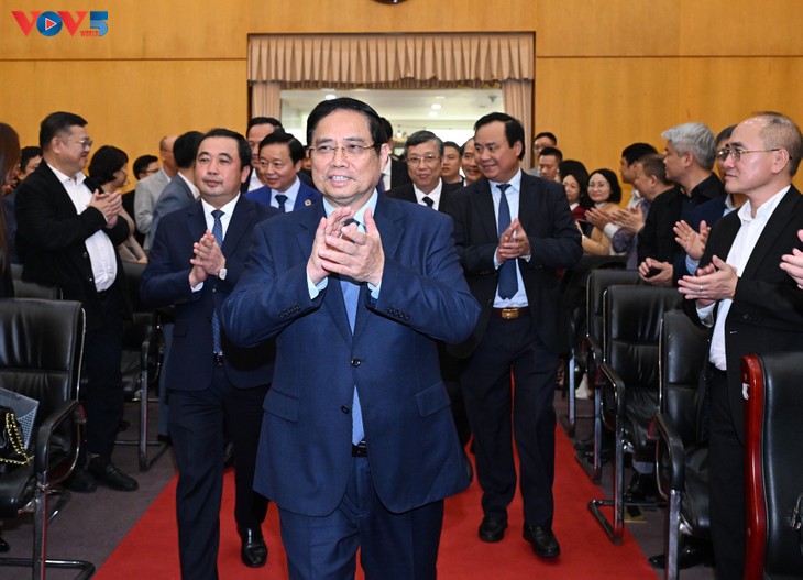 PM attends year-end meeting of agriculture-environment sector - ảnh 1