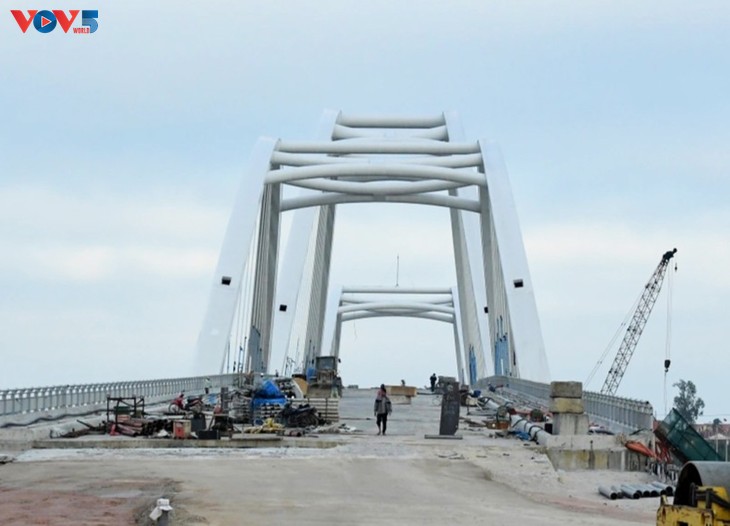 Key construction projects speed up during New Year holiday to meet deadlines - ảnh 2