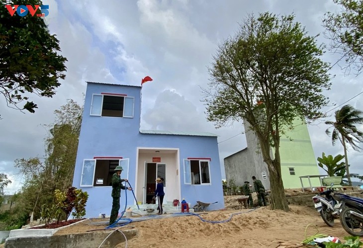  Quang Trung Campaign turns flood-hit ruins into permanent homes - ảnh 1