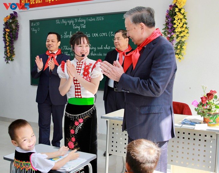 Communist Party of Vietnam identifies education, training as top national priority - ảnh 3
